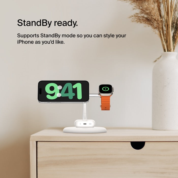 MagSafe bezdrátový nabíjecí stojan Belkin BoostCharge Pro 3in1 s Qi2 - bílý - iSTYLE CZ