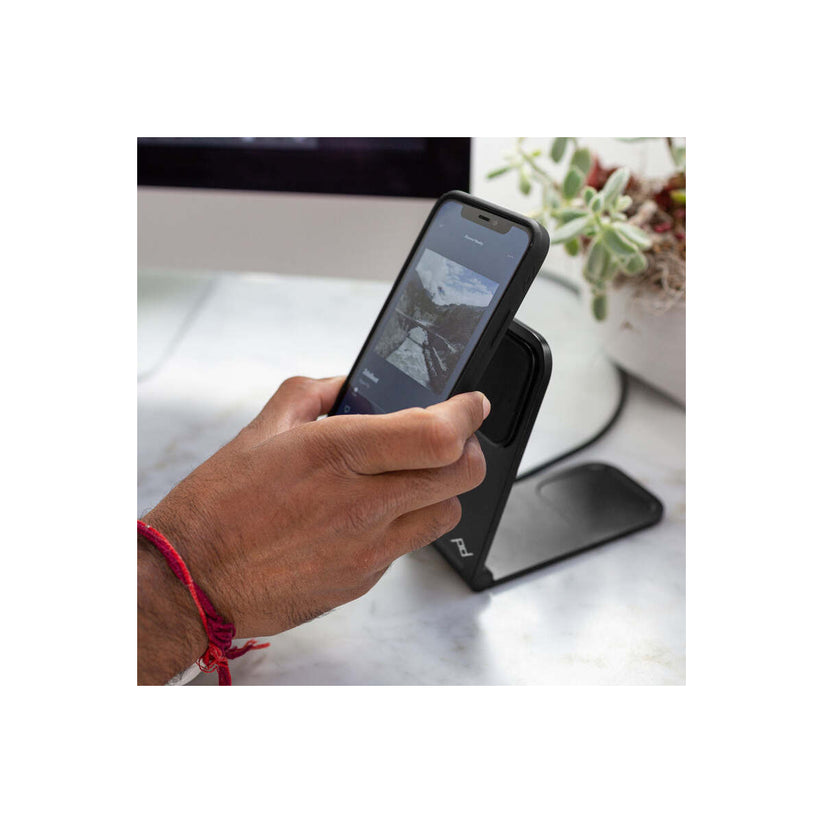 Polohovatelný magnetický stolní držák Peak Design Wireless Charging Stand - černý - iSTYLE CZ