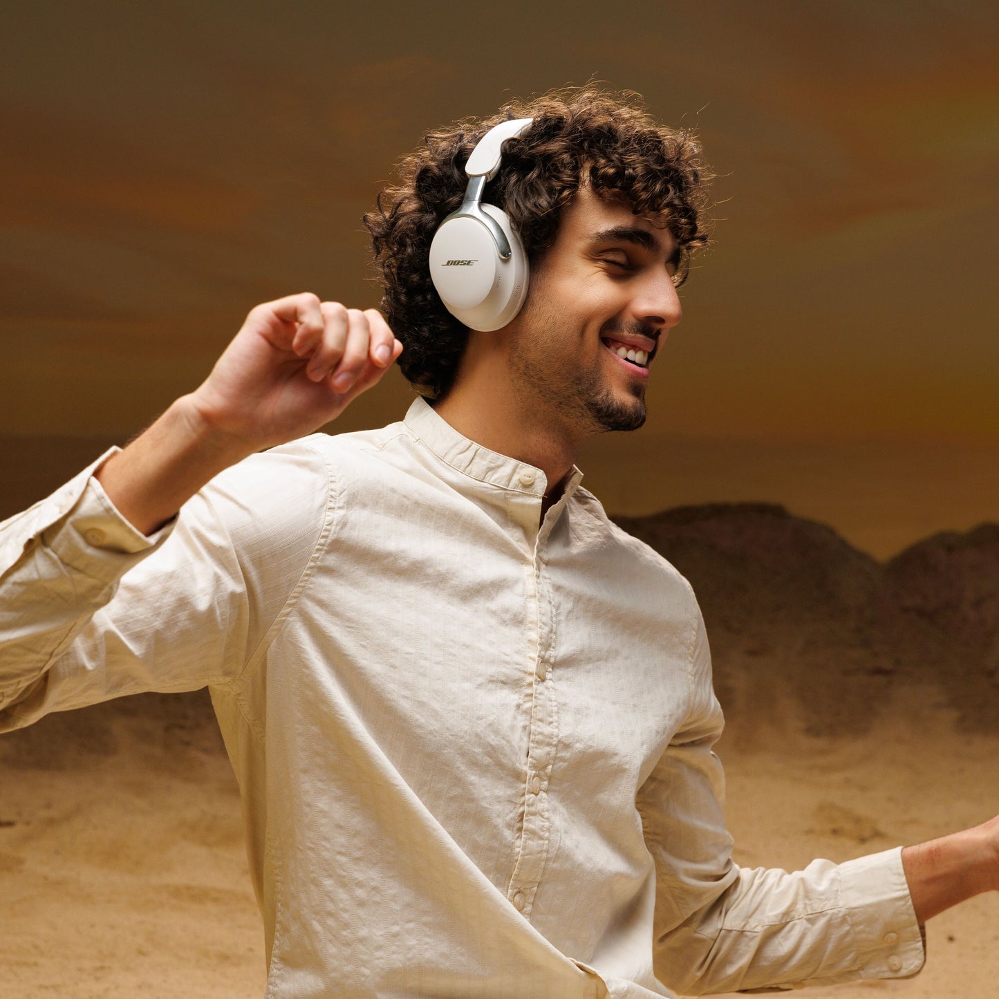 Bezdrátová sluchátka Bose QuietComfort Ultra 2. gen - bílá