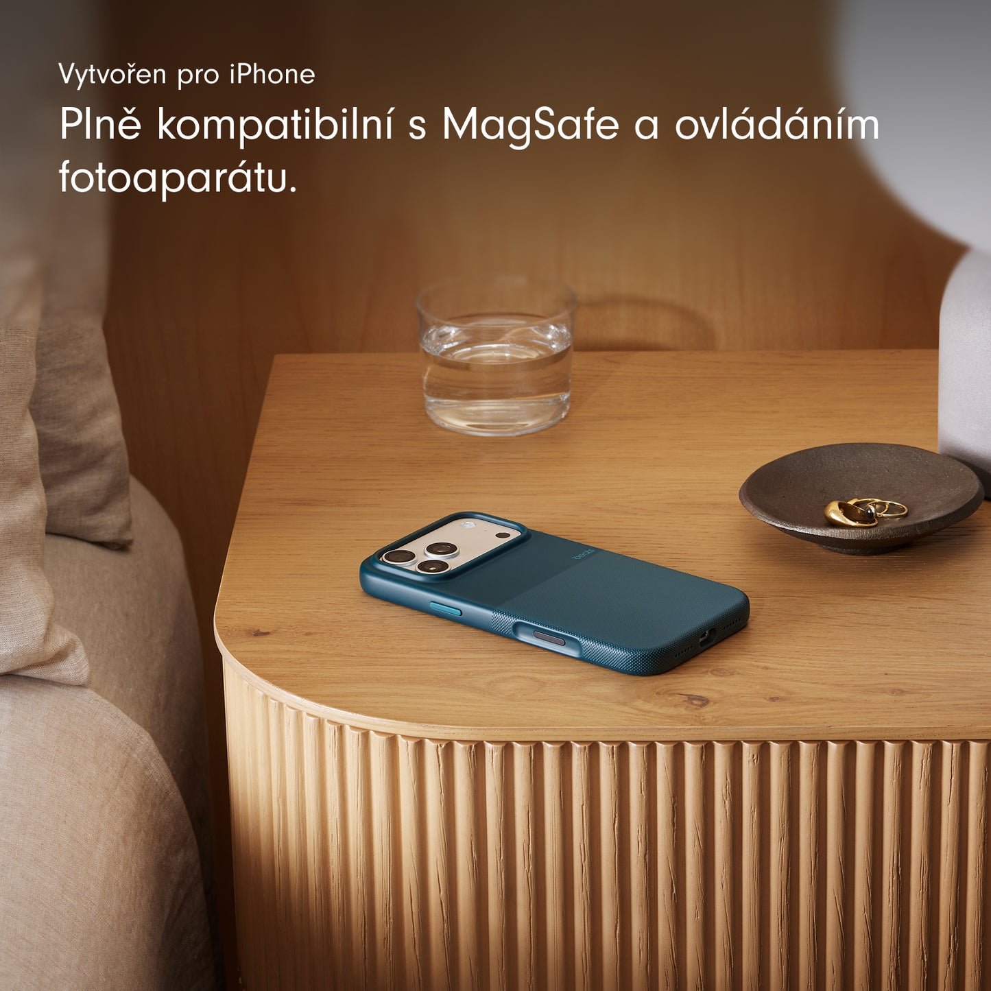 Odolný kryt pro iPhone 17 Pro Max Beats s MagSafe a ovladačem fotoaparátu - rocky modrý - iSTYLE CZ