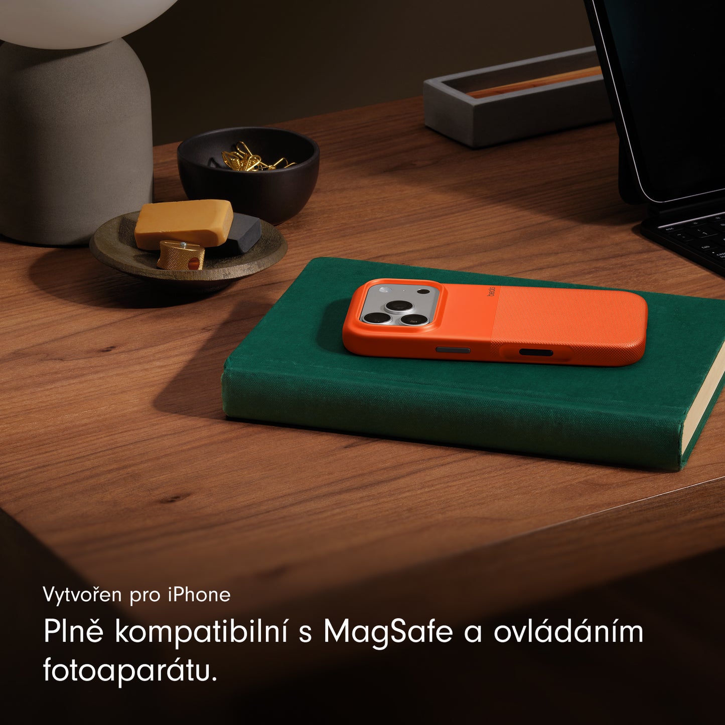 Odolný kryt pro iPhone 17 Pro Beats s MagSafe a ovladačem fotoaparátu - sierra oranžový - iSTYLE CZ