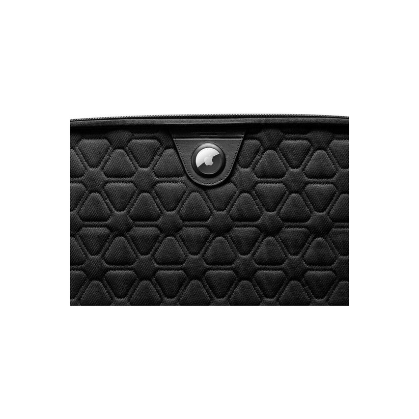 Pouzdro pro MacBook Pro 16" Spigen Rugged Armor Pro - černé - iSTYLE CZ