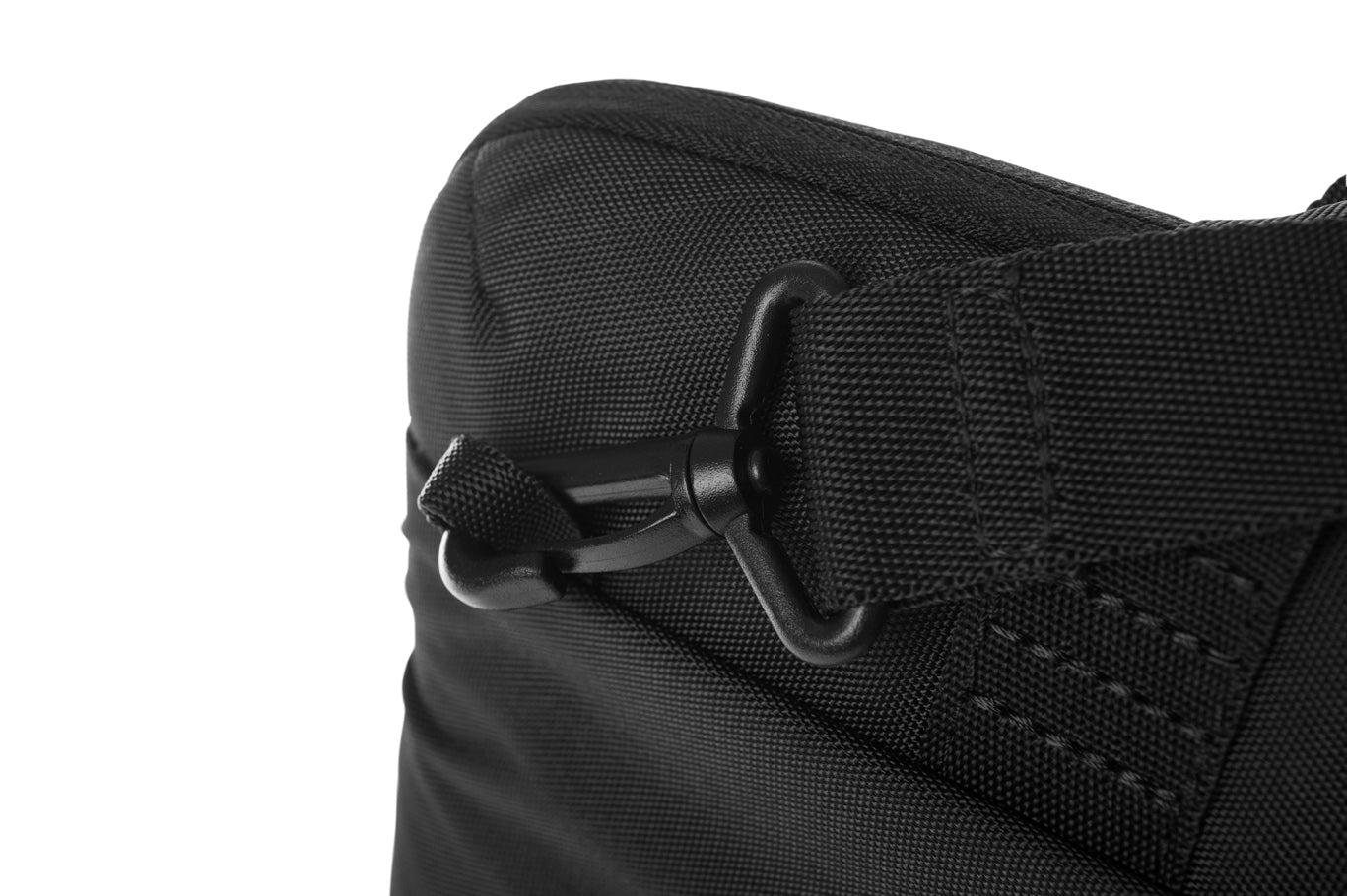 Brašna Tucano Smilza Super Slim pro MacBook 16" - černá - iSTYLE CZ