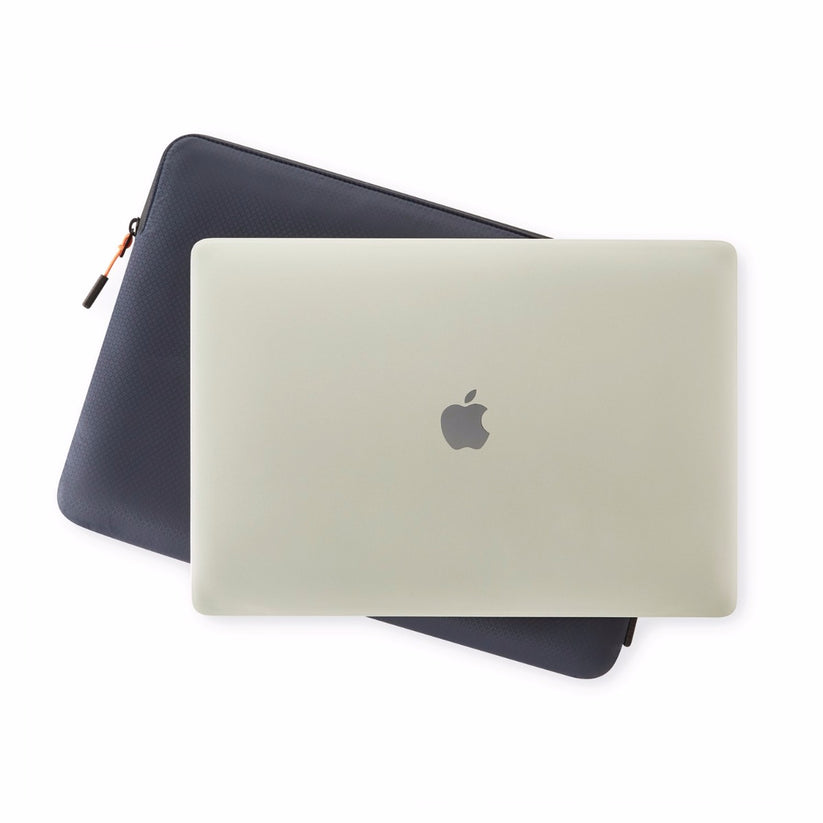 Obal na MacBook Air / Pro 13" Pipetto Sleeve Ultra Lite - modrý - iSTYLE CZ