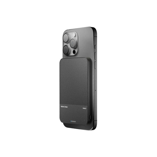 MagSafe powerbanka Native Union (Re)Classic 5000mAh - černá - iSTYLE CZ