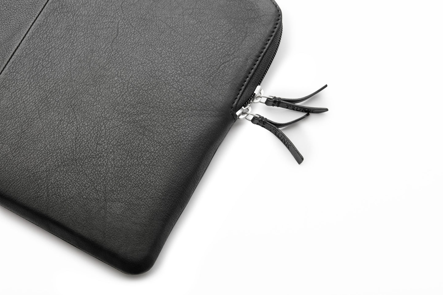 Pouzdro pro MacBook Pro 16" Trunk Leather Sleeve - černé - iSTYLE CZ