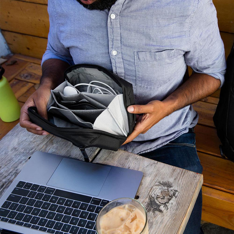 Organizér s jednoduchým přístupem Peak Design Tech Pouch - černý - iSTYLE CZ