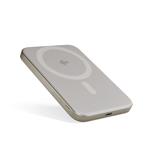 Powerbanka s bezdrátovým nabíjením Qi2 Mobile Origin UltraPack Alu Mag+ EM51 Slim – titanová