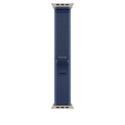 Řemínek pro Apple Watch 44/45/46/49 mm Apple modrý / jasně modrý Trailový tah - M/L - provedení z přírodního titanu - iSTYLE CZ