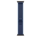 Řemínek pro Apple Watch 44/45/46/49 mm Apple modrý / jasně modrý Trailový tah - M/L - provedení z černého titanu - iSTYLE CZ