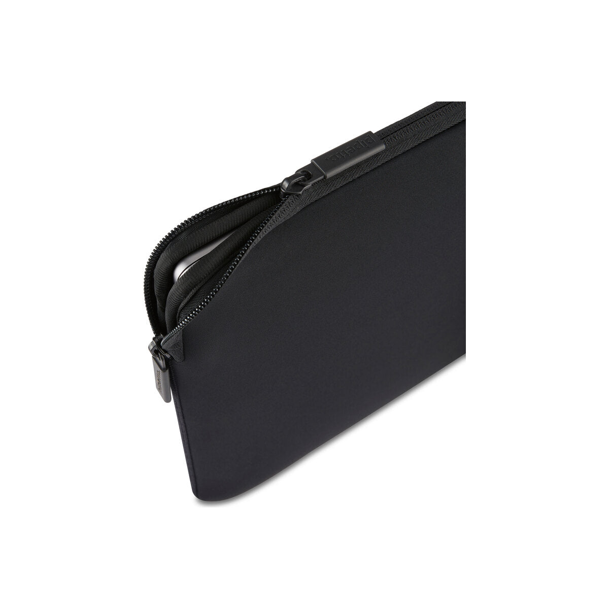 Neoprenové pouzdro pro MacBook 14" Pipetto Classic Fit - černé