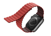 Řemínek pro Apple Watch 38/40/41 mm Uniq Revix - burgundy - iSTYLE CZ