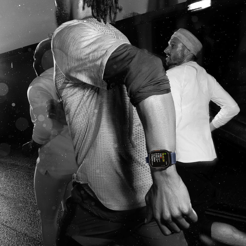 Apple Watch Ultra 2 GPS + Cellular, 49mm černě titanové pouzdro s černě titanovým milánským tahem z titanu - L (otevřený) - iSTYLE CZ