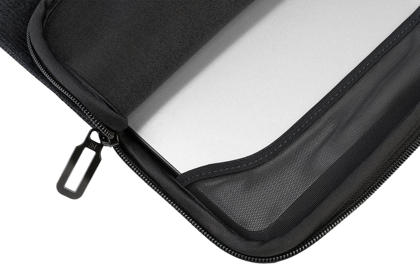 Obal Tucano Velluto na MacBook Pro 16" - černý - iSTYLE CZ
