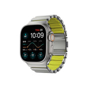 Řemínek pro Apple Watch 45/46/49 mm Nomad Stratos Band FKM - stříbrný/volt