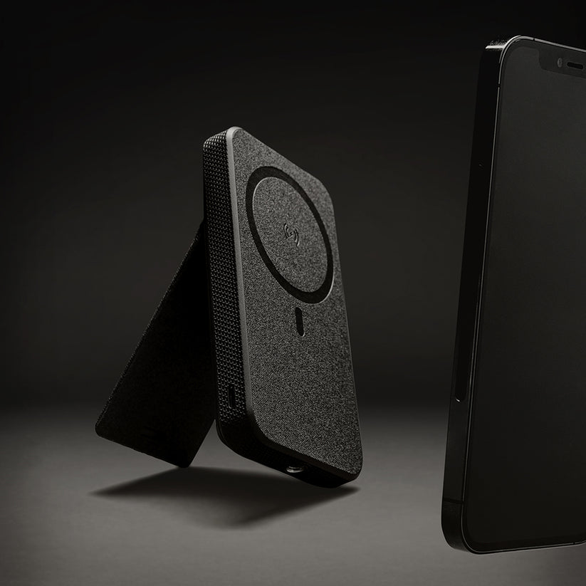 Powerbanka s integrovaným stojánkem Mophie Snap+ 10 000 mAh – černá - iSTYLE CZ