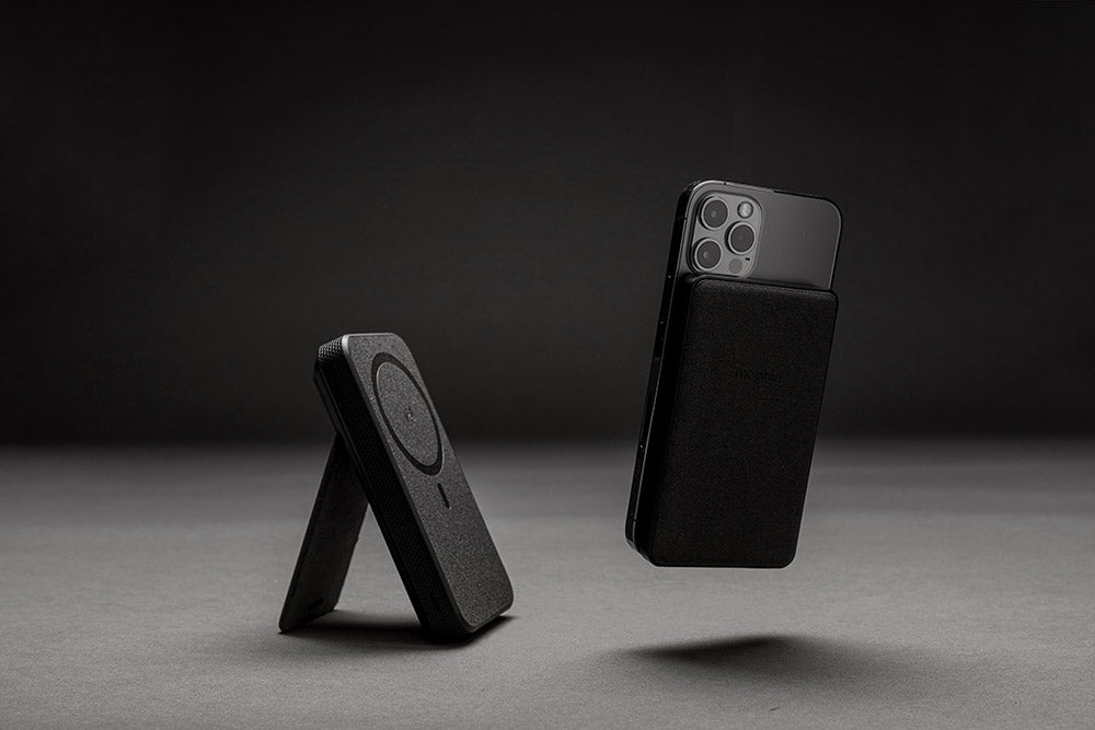 Powerbanka s integrovaným stojánkem Mophie Snap+ 10 000 mAh – černá - iSTYLE CZ