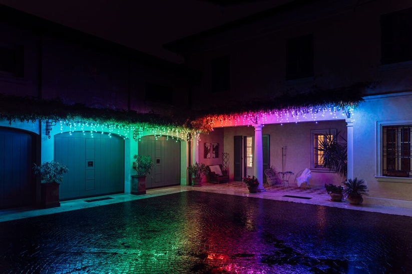 Chytrá vánoční LED výzdoba Twinkly Icicle 190 diod 5m - vícebarevná/bílá