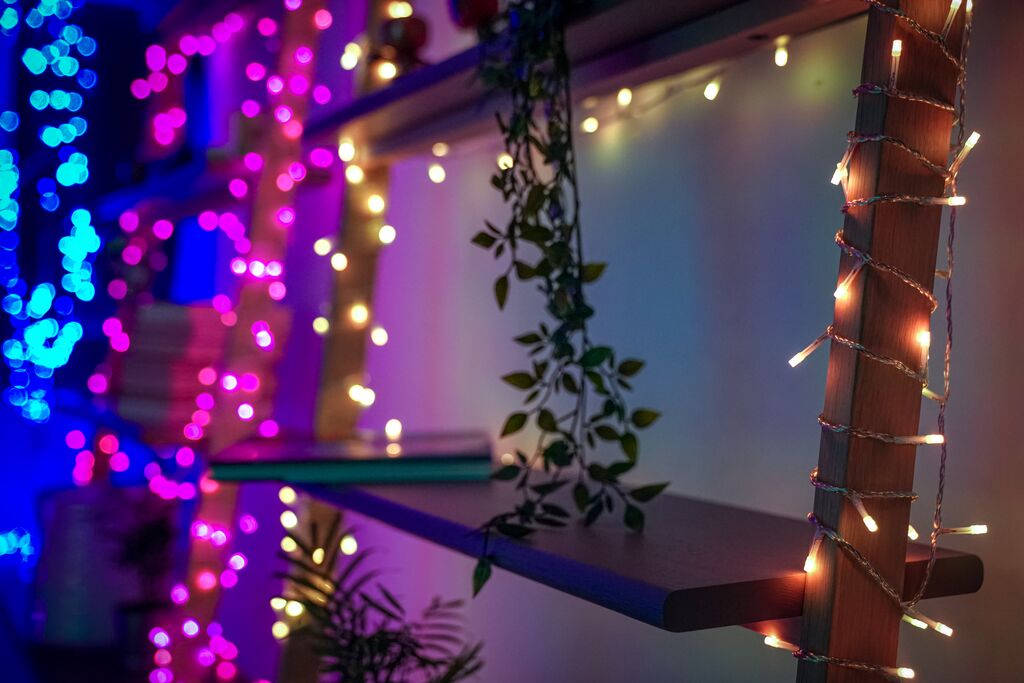 Chytrá vánoční LED výzdoba Twinkly Icicle 190 diod 5m - vícebarevná/bílá