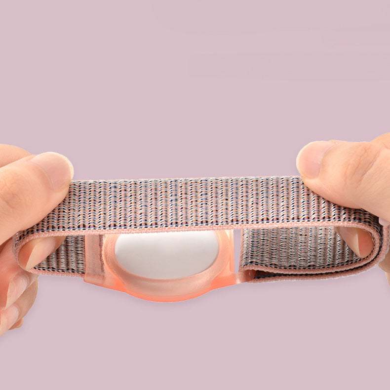 Pásek na ruku pro AirTag Mobile Origin AirTag Strap - černý - iSTYLE CZ
