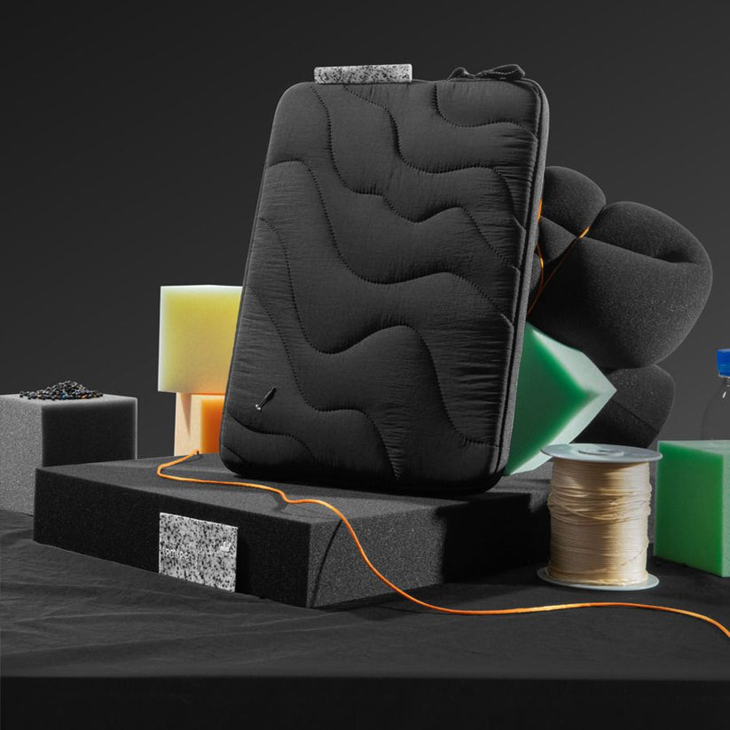 Pouzdro pro MacBook 14" tomtoc Terra-A27 - lavascape - iSTYLE CZ