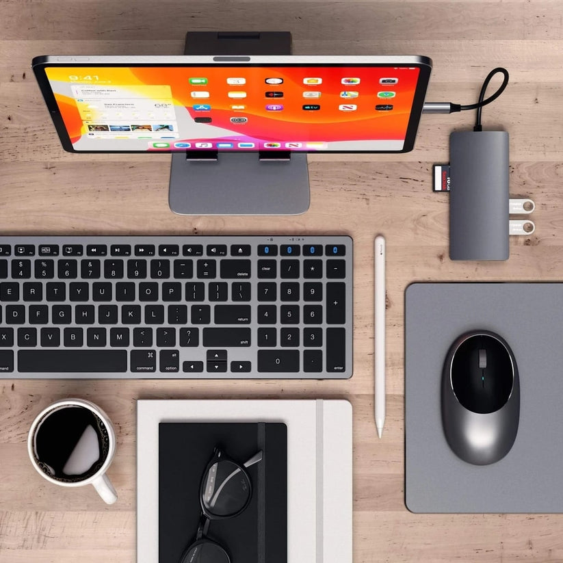 Hliníkový víceportový USB-C adaptér Satechi - vesmírně šedý