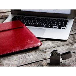 Obal na MacBook Pro 16 Red Ant Whiskey Aroma - vínový